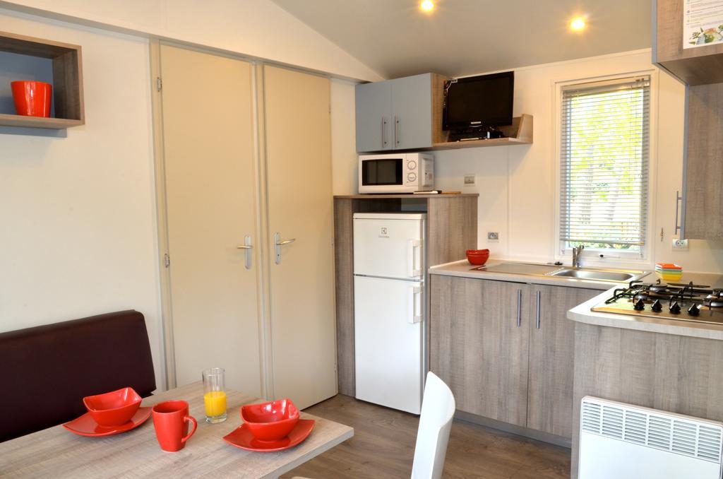 Camping Le Clos Des Pins Longeville-sur-Mer Luaran gambar